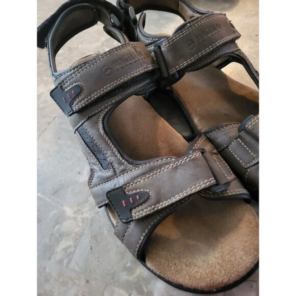 Magellan Outdoors Sandals Mens 12D Strap‎ Heal Adjustable Great Tread Clean
